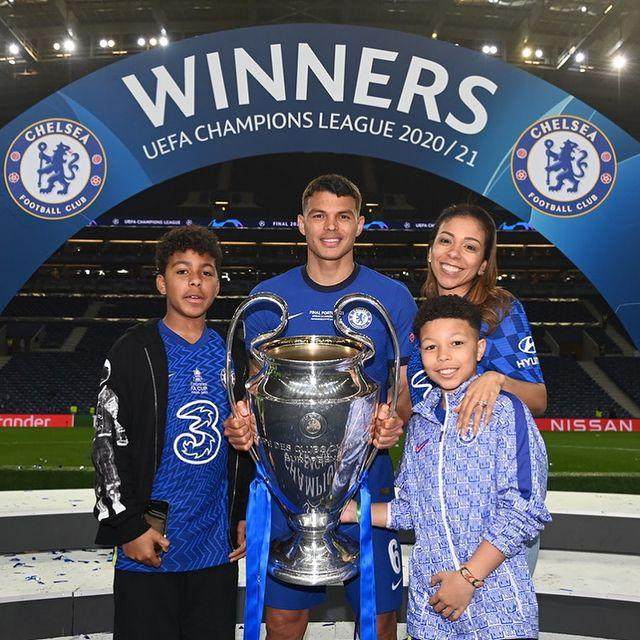 开云体育下载-弟媳批大巴黎：签拉莫斯两年 他年纪跟我去年一样