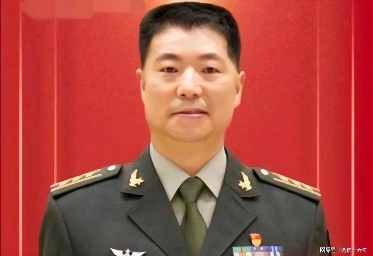 开云体育下载-“英雄团长”祁发宝，再次出镜大会，如今晋升新的职务